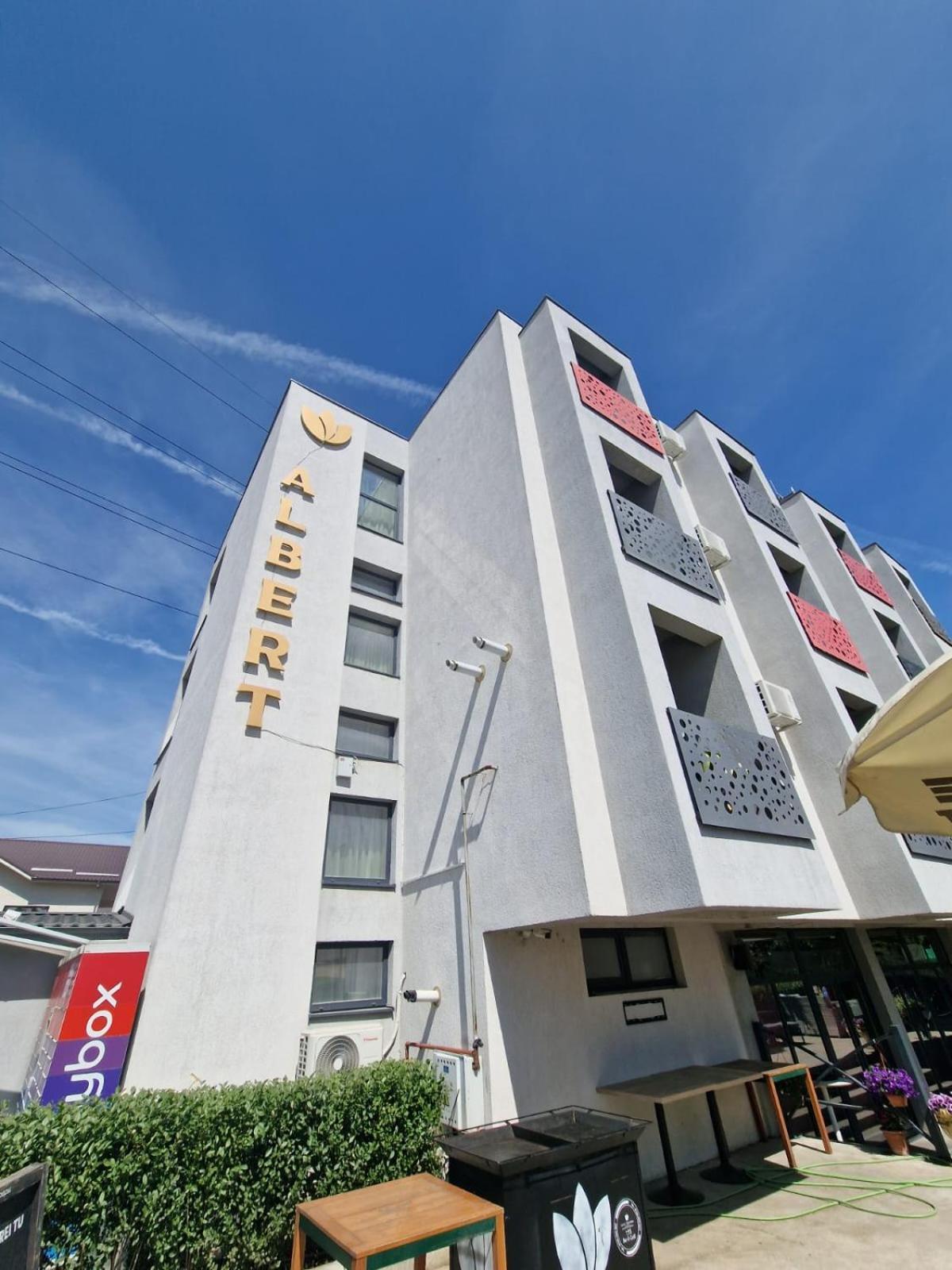 Albert Hotel Roşu Buitenkant foto
